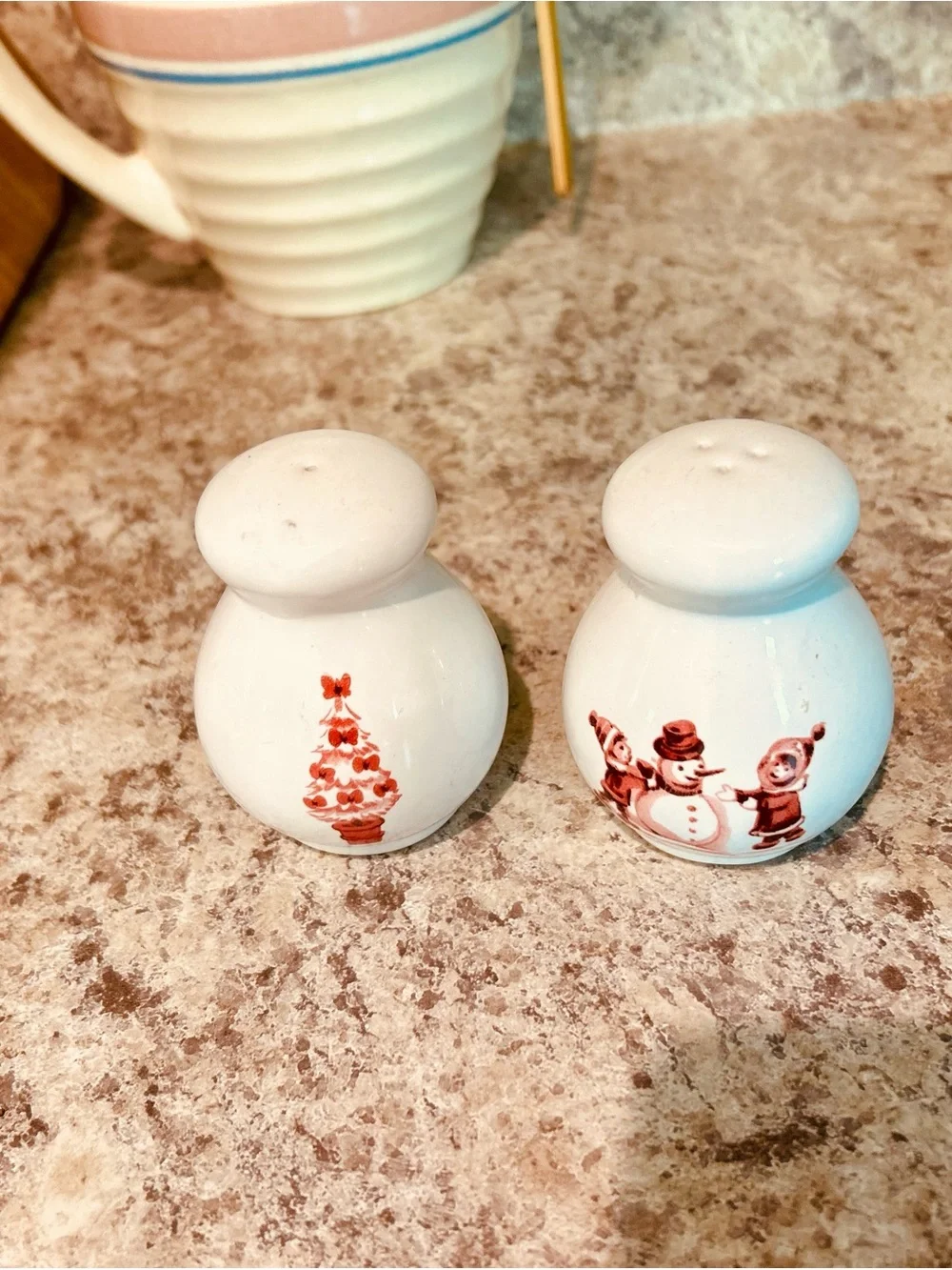 White Ceramic Holiday Salt and Pepper Shakers with Red Christmas Motifs